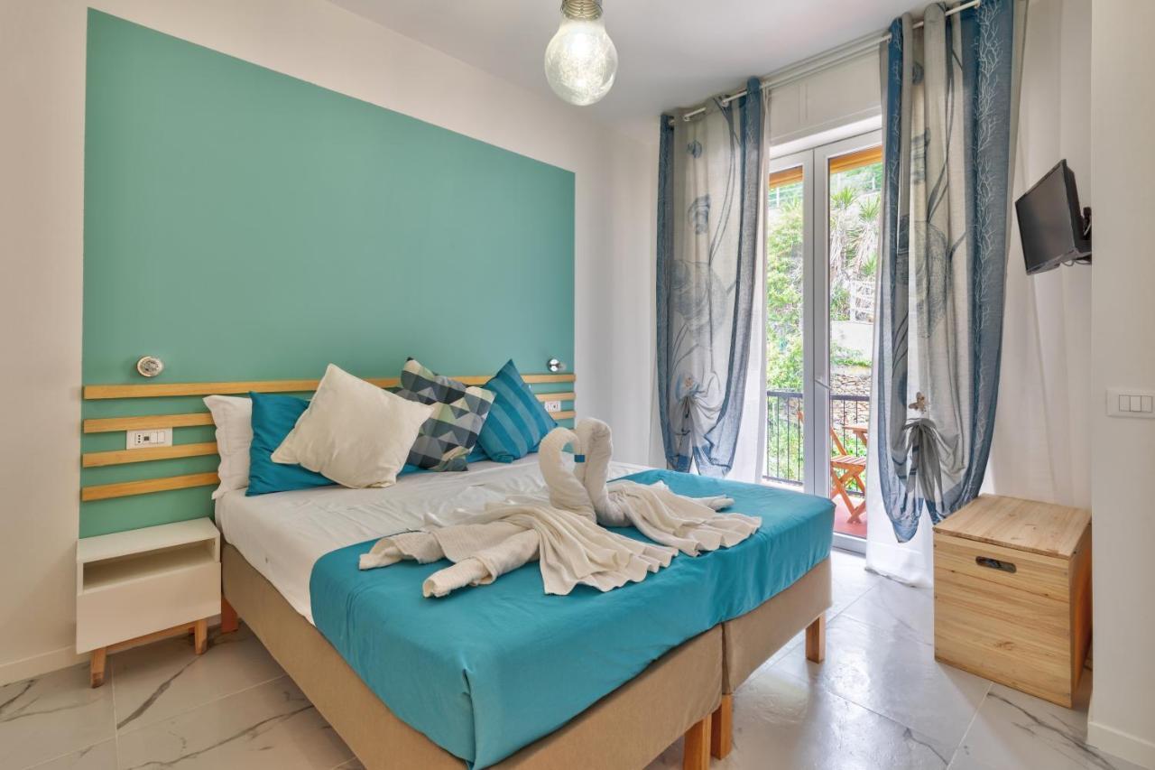 Sofia Holiday Hotel Riomaggiore Bagian luar foto