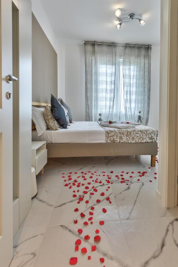 Sofia Holiday Hotel Riomaggiore Bagian luar foto
