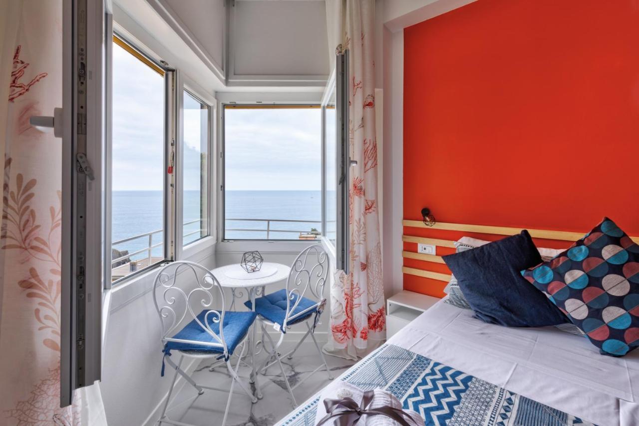 Sofia Holiday Hotel Riomaggiore Bagian luar foto