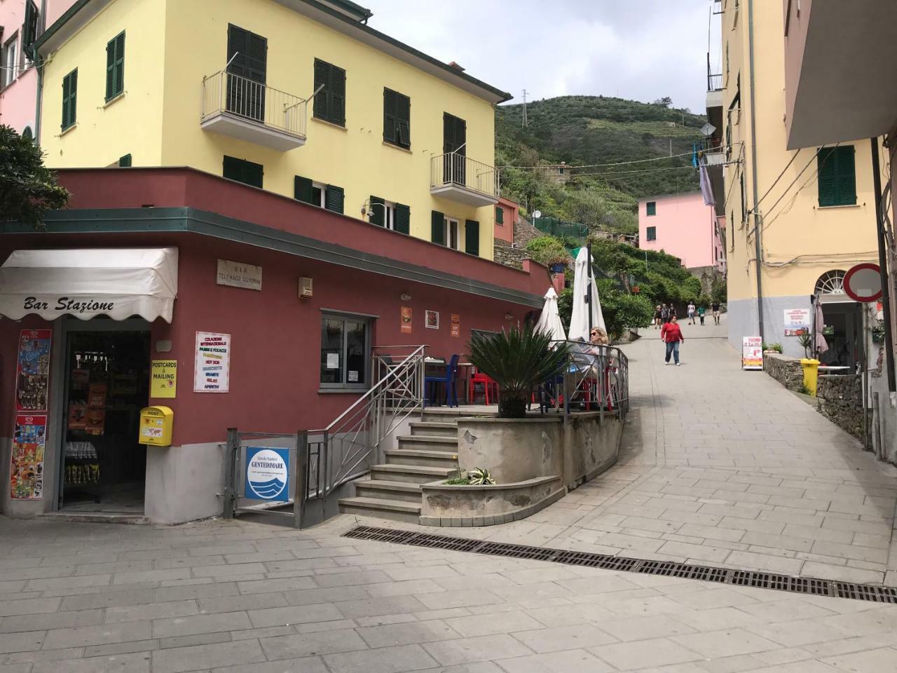 Sofia Holiday Hotel Riomaggiore Bagian luar foto